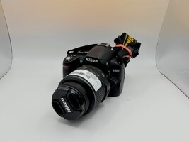 Nikon D3000